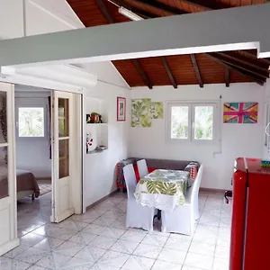 gite-la-distillerie-grand-appartement-avec-terrasse.comcaribbean.com/